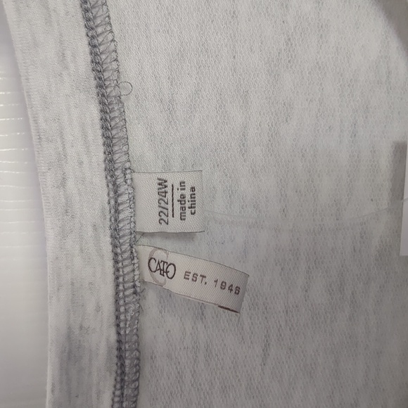 NWT Cato Heather Gray Love Sweatshirt - 22/24W - Picture 2 of 6